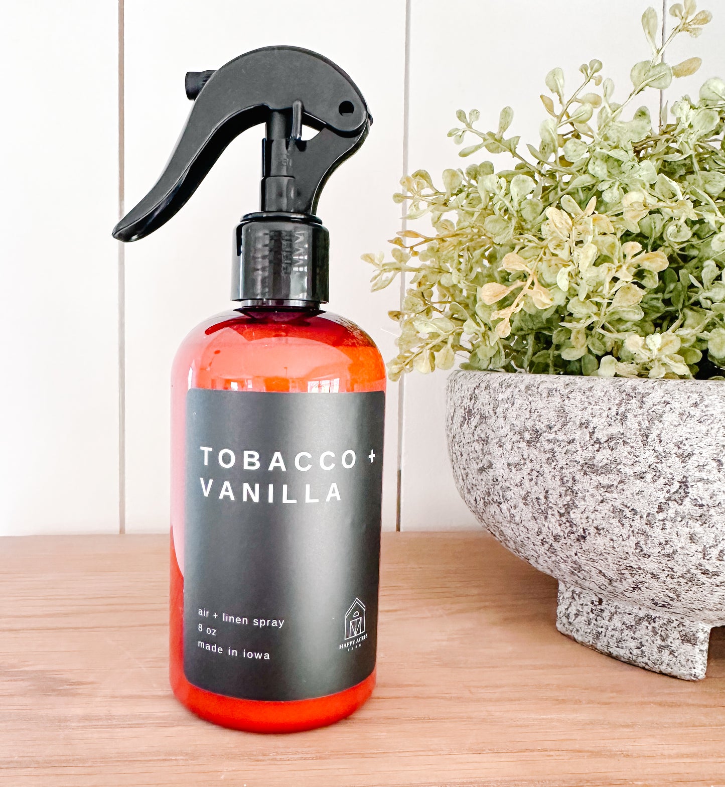 TOBACCO + VANILLA